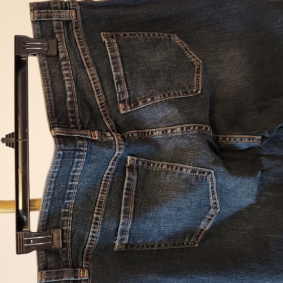 Liz Claiborne straight leg jeans, size 14 - Picture 3 of 4